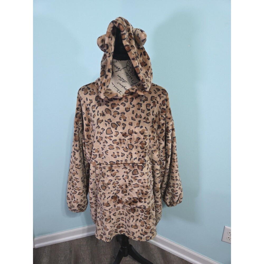 THROWZY x MARLO LORENZ Blanket Hoodie LEOPARD Lounge Robe Plush Pockets OS NWT
